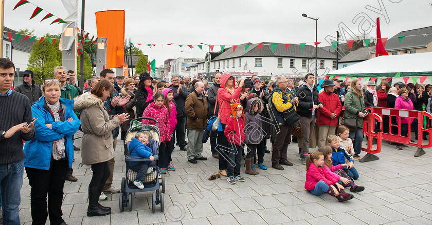 Mayo-Day-Saturday-2015 1929 
 A large crowd gather to see "The General" the story of Humberts Arrival in Kilalla which led to The races of castlebar, the show on Market Square castlebar showcased the best Of Irish Dance, Music and Singing for the Mayo Day Celebrations. Pic: Michael Mc Laughlin