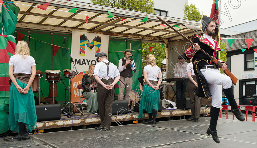 Mayo-Day-Saturday-2015 1727 
 A large crowd gather to see "The General" the story of Humberts Arrival in Kilalla which led to The races of castlebar, the show on Market Square castlebar showcased the best Of Irish Dance, Music and Singing for the Mayo Day Celebrations. Pic: Michael Mc Laughlin