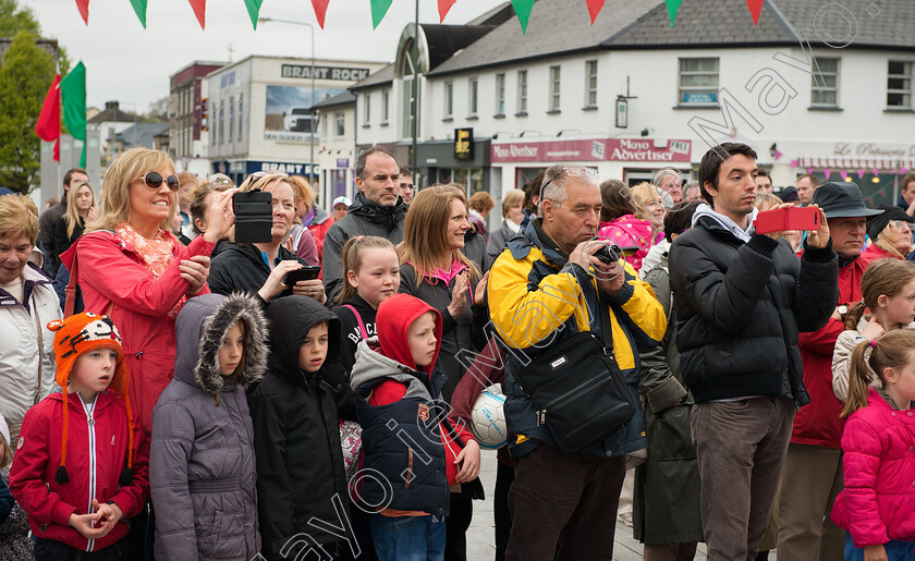 Mayo-Day-Saturday-2015 1899 
 A large crowd gather to see "The General" the story of Humberts Arrival in Kilalla which led to The races of castlebar, the show on Market Square castlebar showcased the best Of Irish Dance, Music and Singing for the Mayo Day Celebrations. Pic: Michael Mc Laughlin