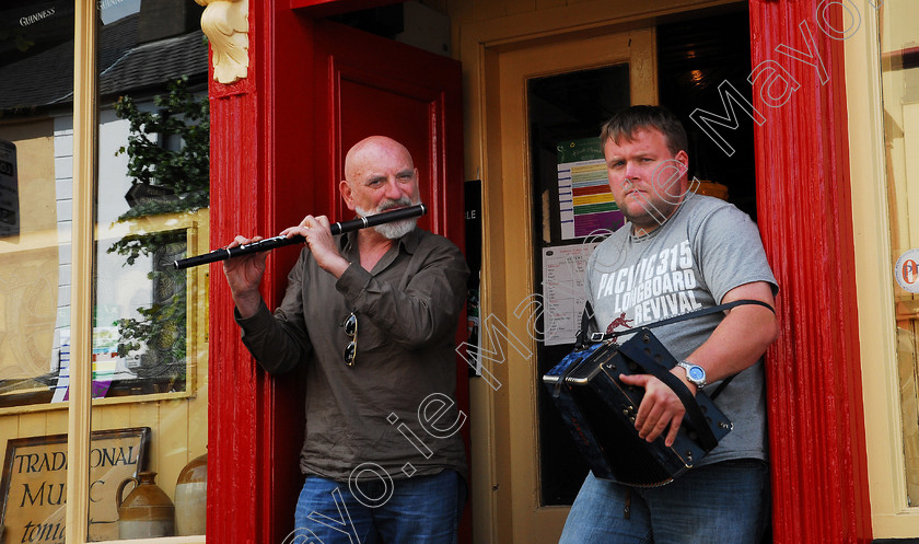 Matt-Molloy-and-Dave-Munnelly-Musicians 
 Matt Molloy and David Munnelly getting things warmed up ahead of the Connaught Fleadh in Westport 2008...Pic Conor McKeown