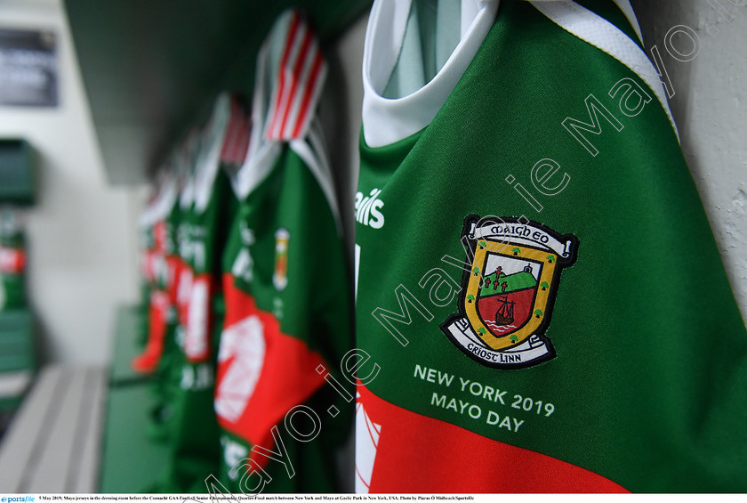 1697258 
 5 May 2019; Mayo jerseys in the dressing room before the Connacht GAA Football Senior Championship Quarter-Final match between New York and Mayo at Gaelic Park in New York, USA. Photo by Piaras Ó Mídheach/Sportsfile 
 Keywords: GAA, Football, ny, nyc, bronx, Manhattan