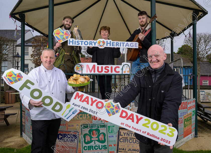 MayoDay2023-1581 
 Mayo Day 29th of April to celebrate all things Mayo, with the flagship event taking place in Ballina for the first time as part of the Ballina 2023 celebrations. Pictured at the launch in Ballina from L/R Ronan Fox (Chef), Paul Cunningham (Ballina Arts Centre), Daniel Gibbons (Falconer), Ailish Higgins (Jackie Clarke Collection) and Finieinn Quinn (Musician). Pic: Michael Mc Laughlin