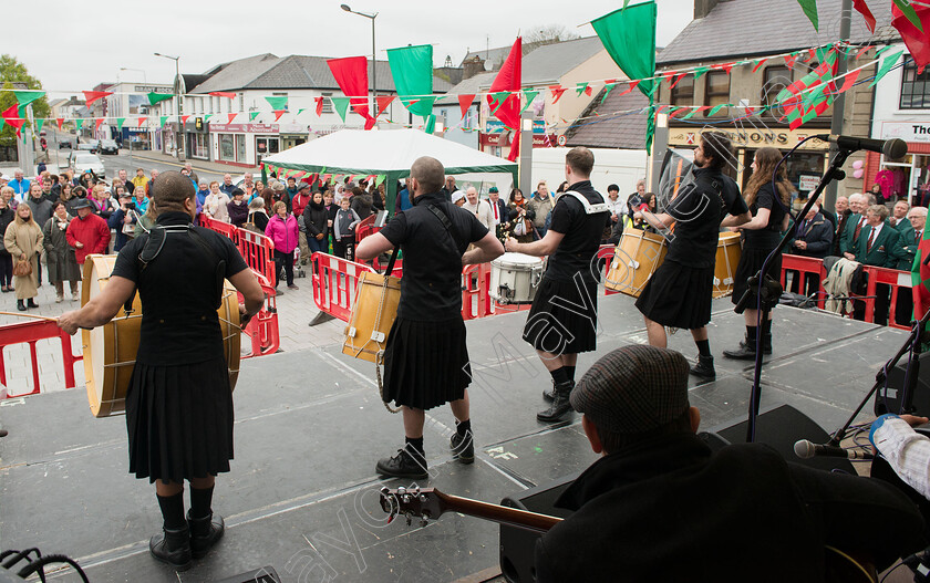 Mayo-Day-Saturday-2015 1842 
 A large crowd gather to see "The General" the story of Humberts Arrival in Kilalla which led to The races of castlebar, the show on Market Square castlebar showcased the best Of Irish Dance, Music and Singing for the Mayo Day Celebrations. Pic: Michael Mc Laughlin