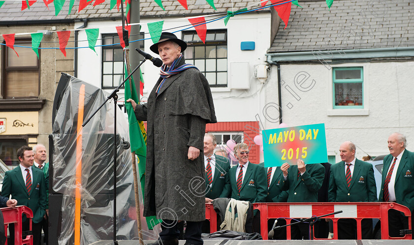 Mayo-Day-Saturday-2015 1845 
 Dan ODonoghue narates "The General" the story of Humberts Arrival in Kilalla which led to The races of castlebar, the show on Market Square castlebar showcased the best Of Irish Dance, Music and Singing for the Mayo Day Celebrations. Pic: Michael Mc Laughlin