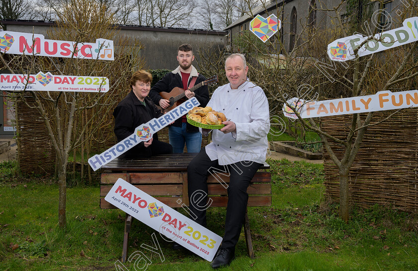 MayoDay2023-1613 
 Mayo Day 29th of April to celebrate all things Mayo, with the flagship event taking place in Ballina for the first time as part of the Ballina 2023 celebrations. Pictured at the launch in Ballina from L/R Ailish Higgins (Jackie Clarke Collection), Finieinn Quinn (Musician) and Ronan Fox (Chef). Pic: Michael Mc Laughlin